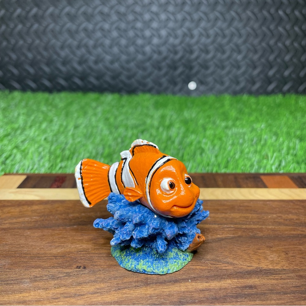 Y2K Disney Pixar Finding Nemo Fish‎ Tank Decorations Statue